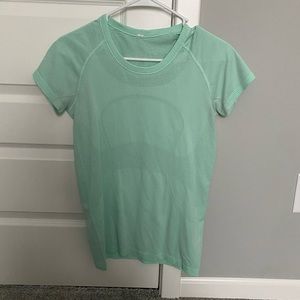 Lululemon shirt